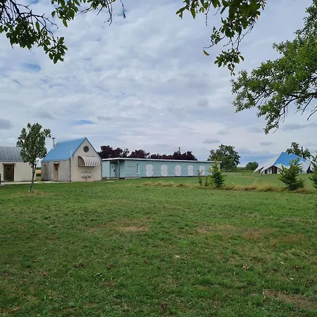Studio Avec Acces Direct A L'etang, Activites Nautiques Et Confort Inclus A Bures - Fr-1-584-312 *